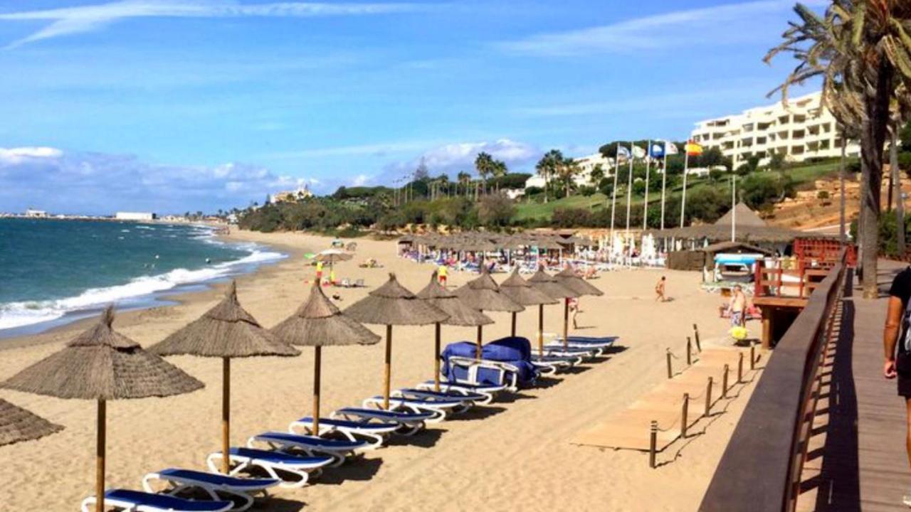 Mi Capricho Beachfront- 3-7 Apartment With Sea Views Sitio de Calahonda المظهر الخارجي الصورة