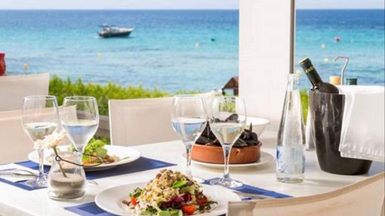 Mi Capricho Beachfront- 3-7 Apartment With Sea Views Sitio de Calahonda المظهر الخارجي الصورة