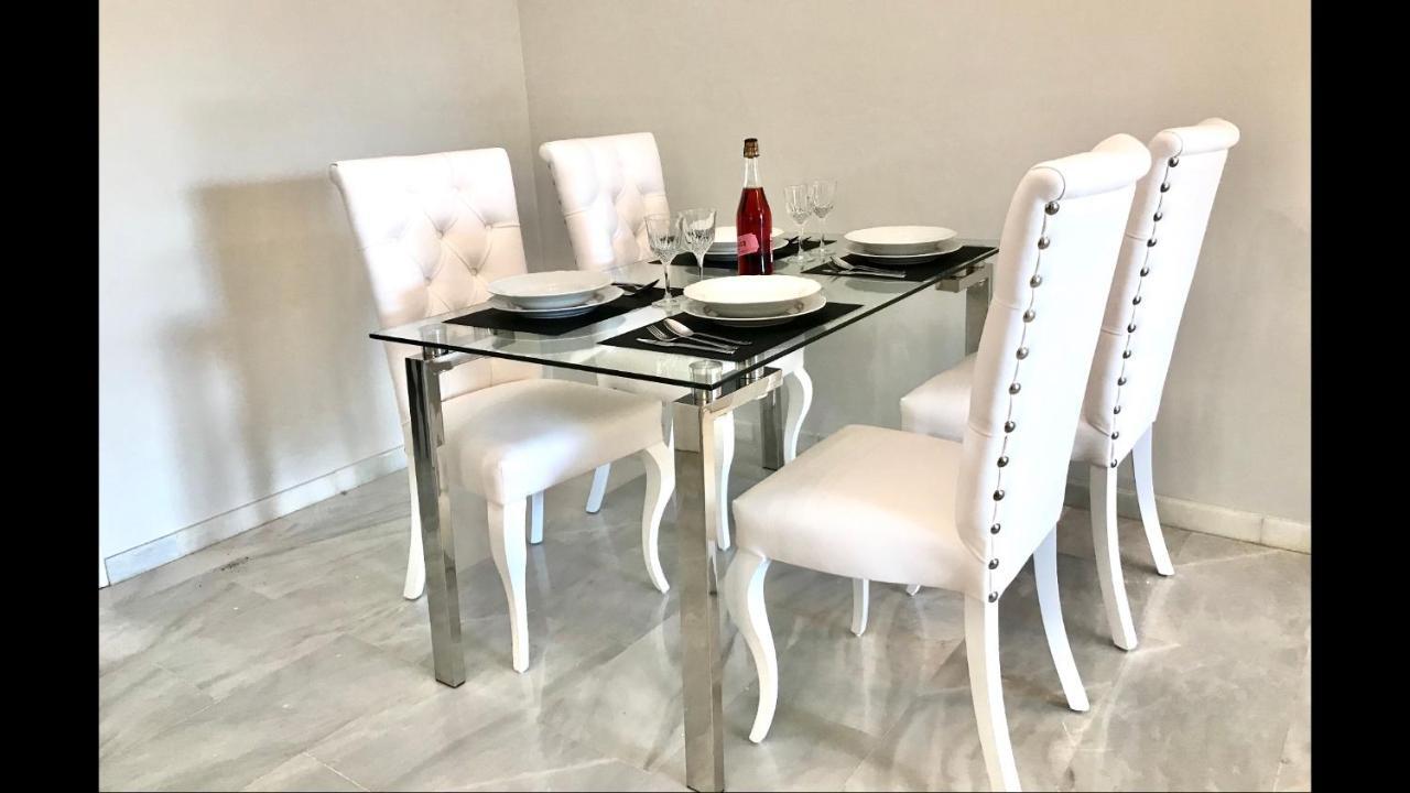 Mi Capricho Beachfront- 3-7 Apartment With Sea Views Sitio de Calahonda المظهر الخارجي الصورة