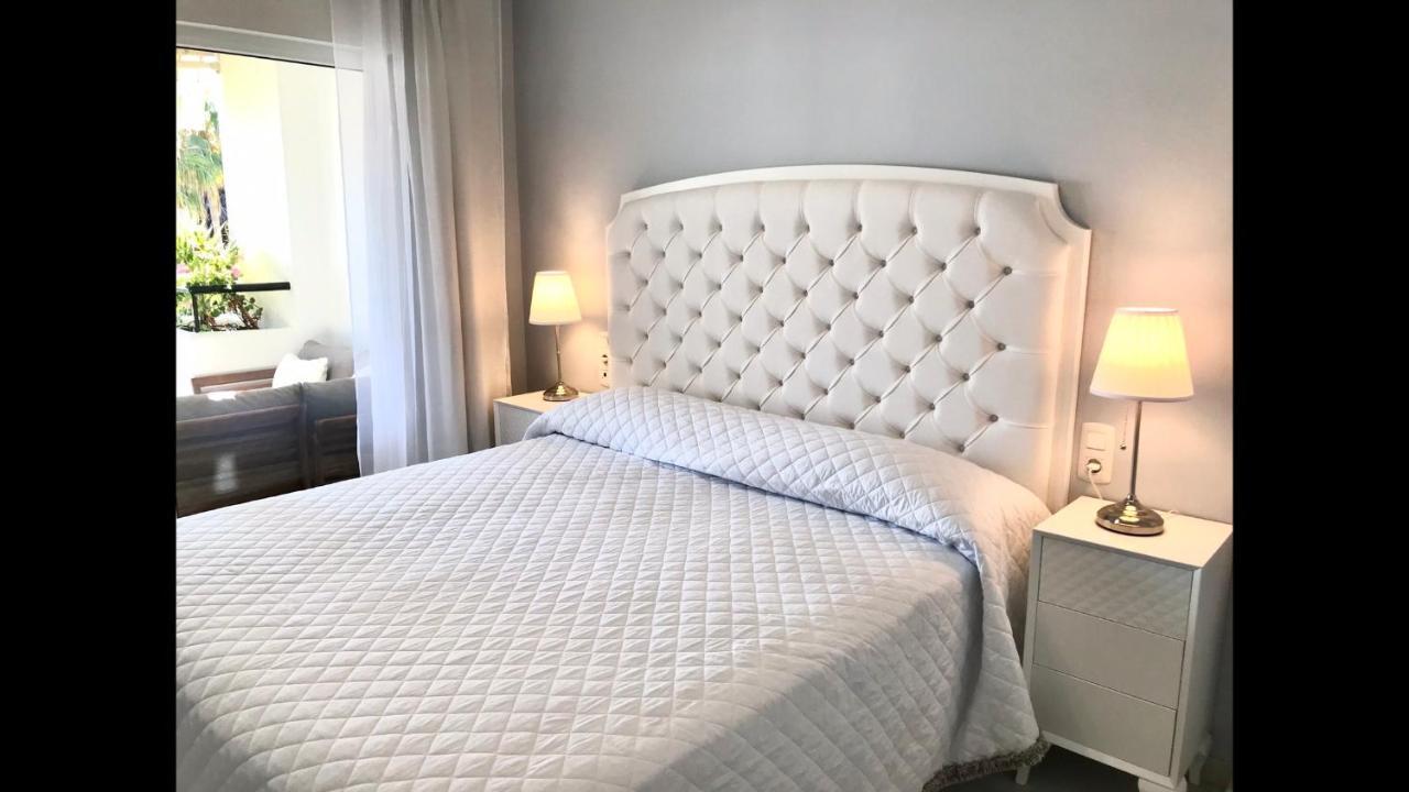 Mi Capricho Beachfront- 3-7 Apartment With Sea Views Sitio de Calahonda المظهر الخارجي الصورة