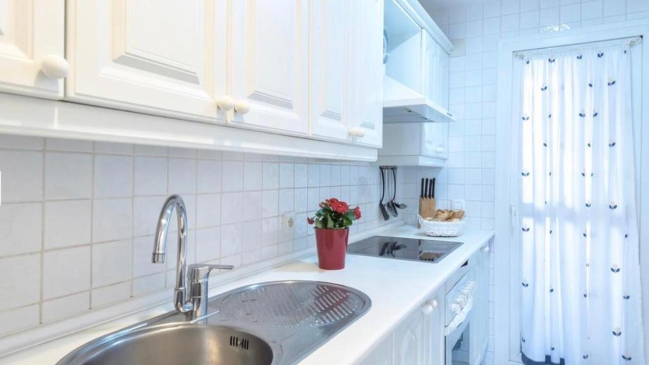 Mi Capricho Beachfront- 3-7 Apartment With Sea Views Sitio de Calahonda المظهر الخارجي الصورة