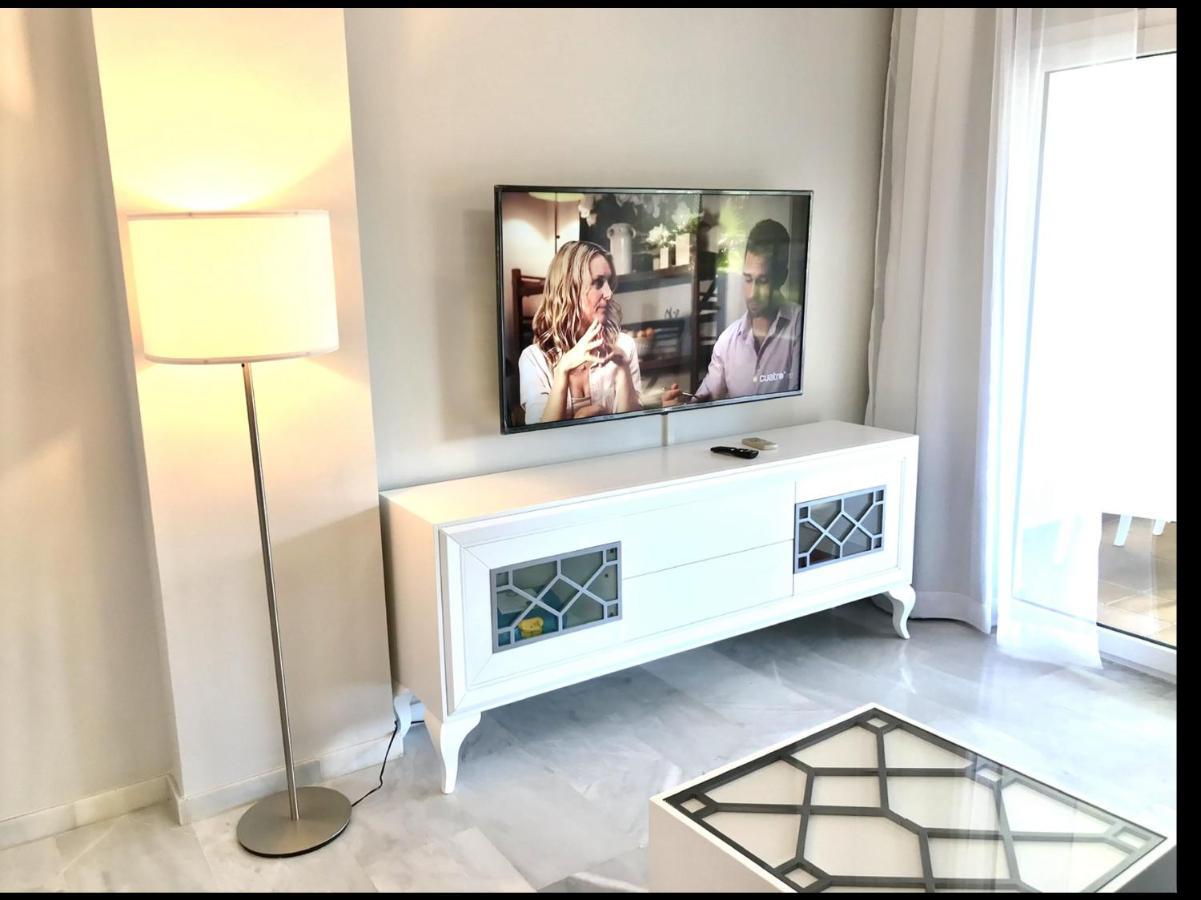 Mi Capricho Beachfront- 3-7 Apartment With Sea Views Sitio de Calahonda المظهر الخارجي الصورة