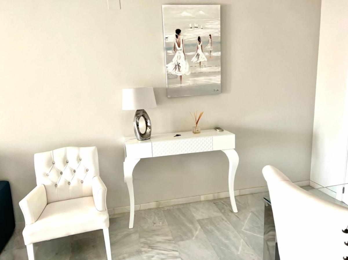 Mi Capricho Beachfront- 3-7 Apartment With Sea Views Sitio de Calahonda المظهر الخارجي الصورة